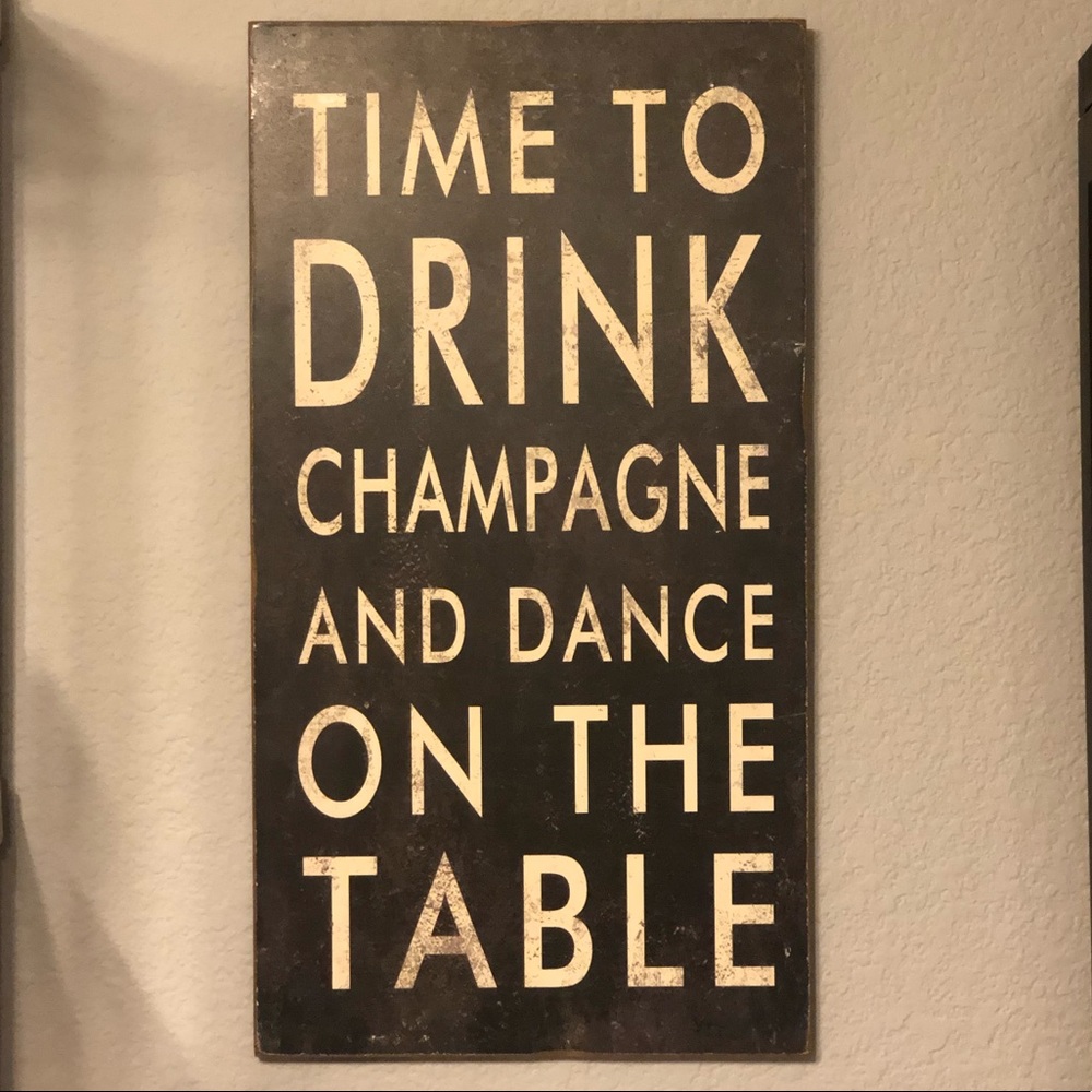 Wall art 🍾 🥂